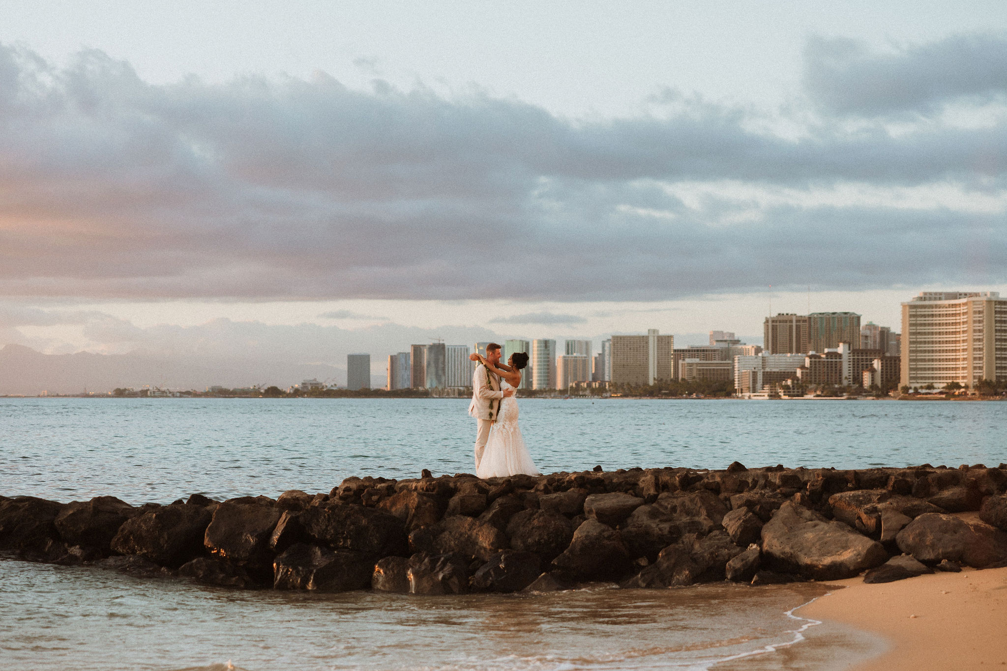 Oahu Wedding Venues You’ll Love: Outrigger Canoe Club, Kapiolani Hotel & St. Augustine by the Sea