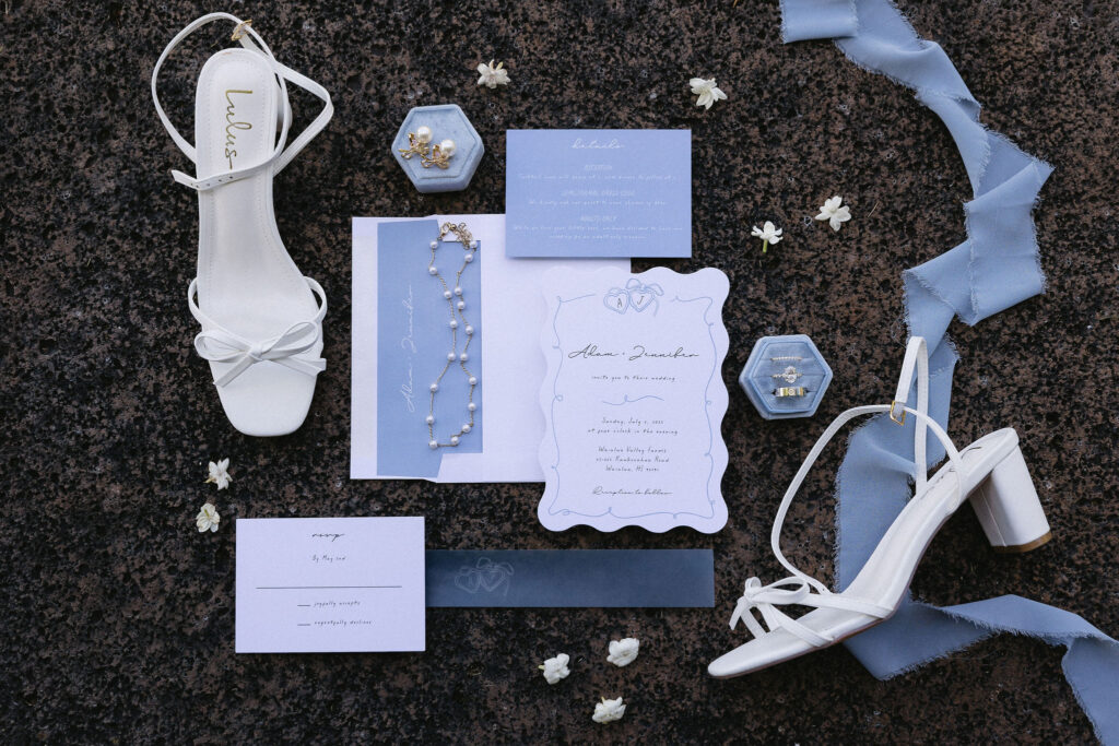 How We Spread Photos Throughout the Day at This Waialua Valley Farms Wedding