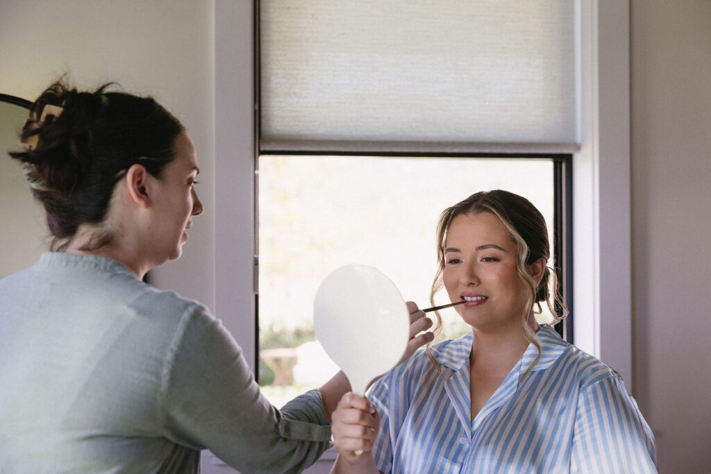 How We Spread Photos Throughout the Day at This Waialua Valley Farms Wedding