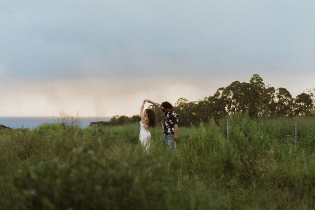 couple dancing during their photoshoot