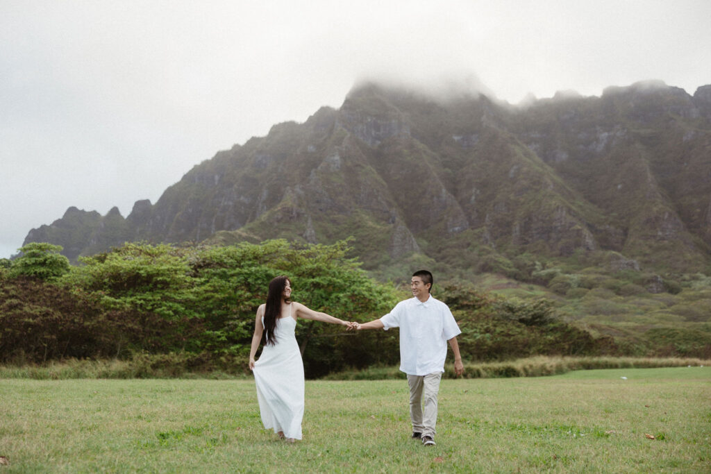 Kualoa Beach Park Photos: A Scenic and Stress-Free Oahu Session Location