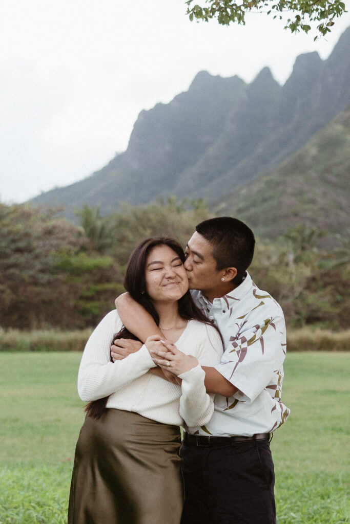 couple at their romantic hawaii photo session