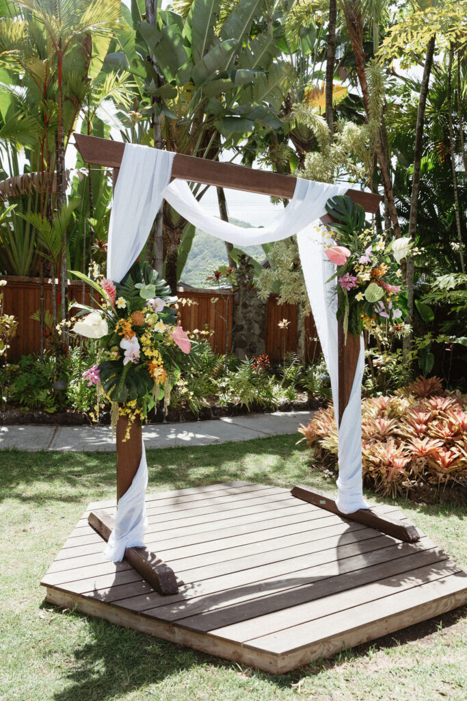 How to Plan an Oahu Destination Wedding or Elopement From Anywhere