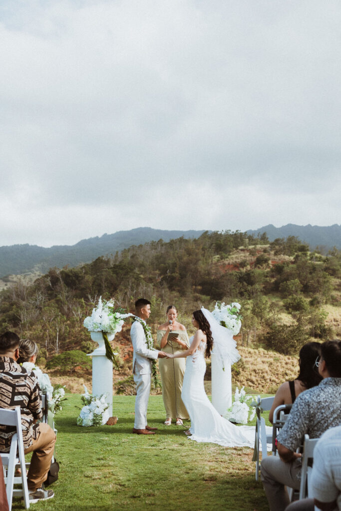 intimate wedding ceremony in oahu