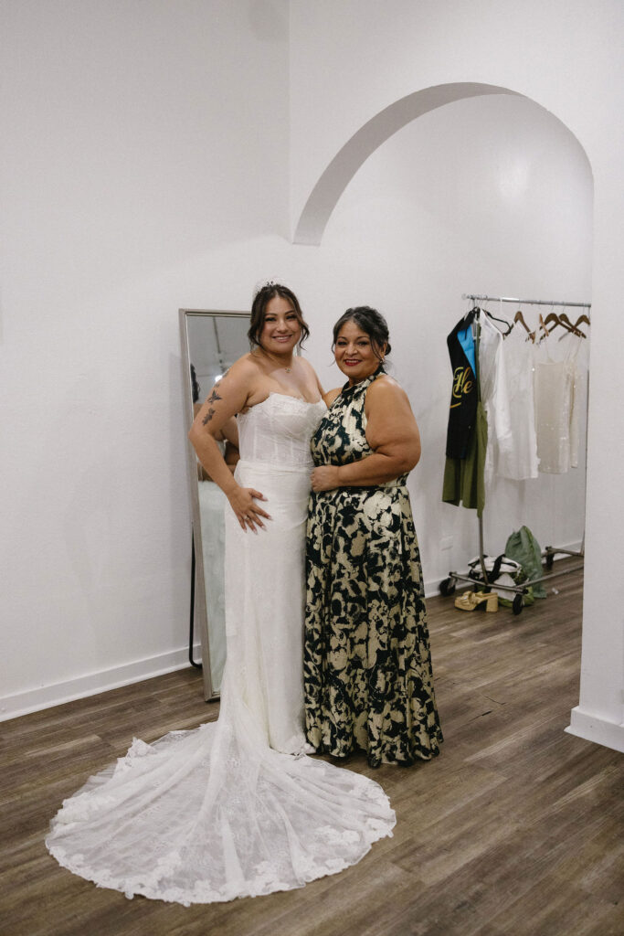 cute picture of the bride and her mom