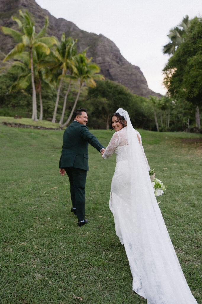romantic bridal portraits in oahu