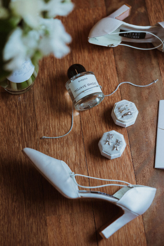 Intimate Honolulu Wedding at Café Julia with a Backyard Hawaii Ceremony