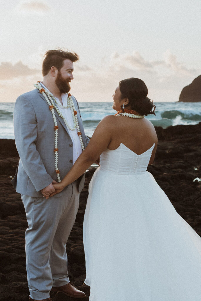 Why This Intimate Makapuʻu Beach Park Vow Renewal Felt So Special