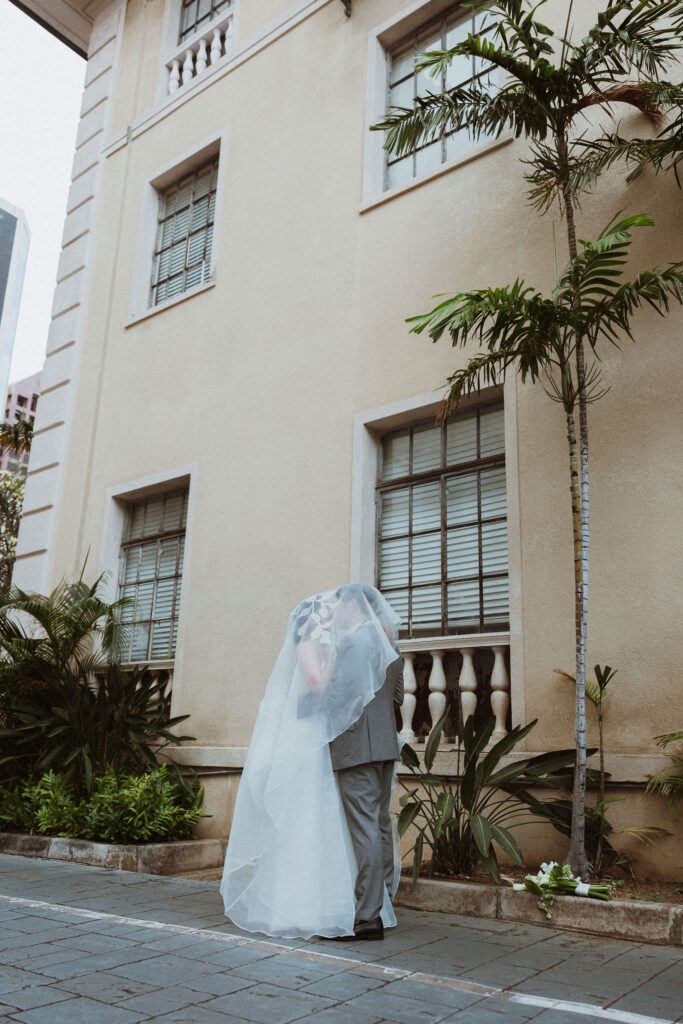 timeless bridal portraits in Hawaii