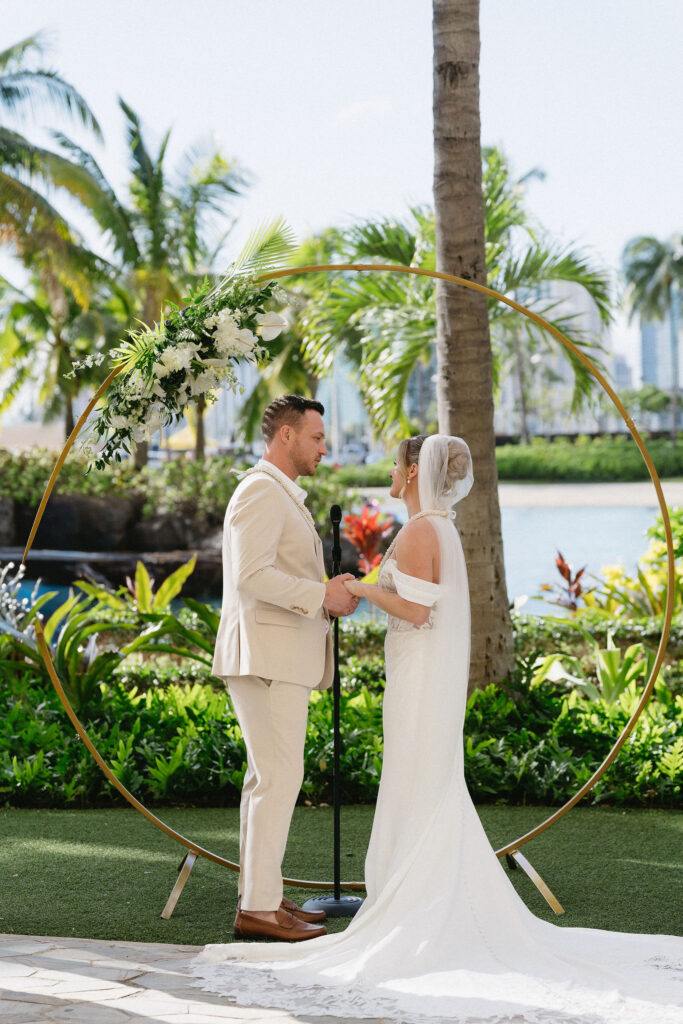 How to Plan an Oahu Wedding Timeline That Lets You Actually Enjoy Your Day