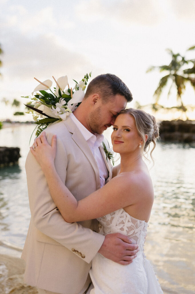 How to Plan an Oahu Wedding Timeline That Lets You Actually Enjoy Your Day