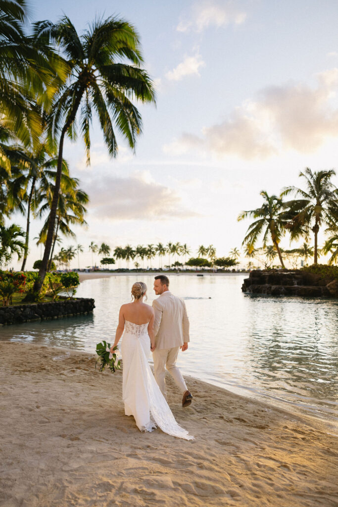 romantic couple portraits at the beach