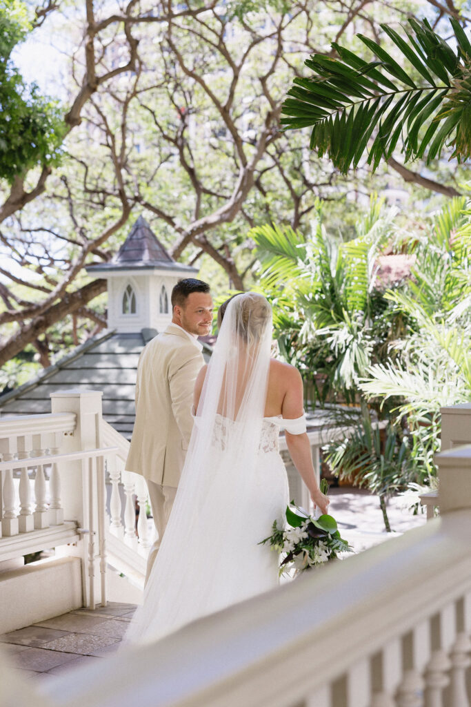 How to Plan an Oahu Wedding Timeline That Lets You Actually Enjoy Your Day
