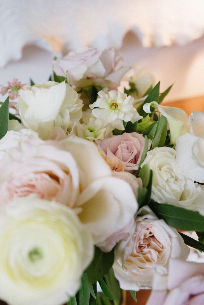 beautiful picture of the wedding bouquet