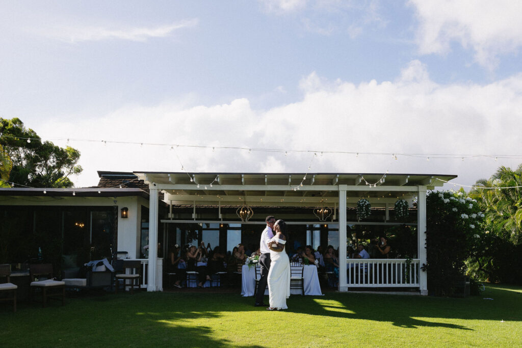 golden hour bridal portraits in oahu
